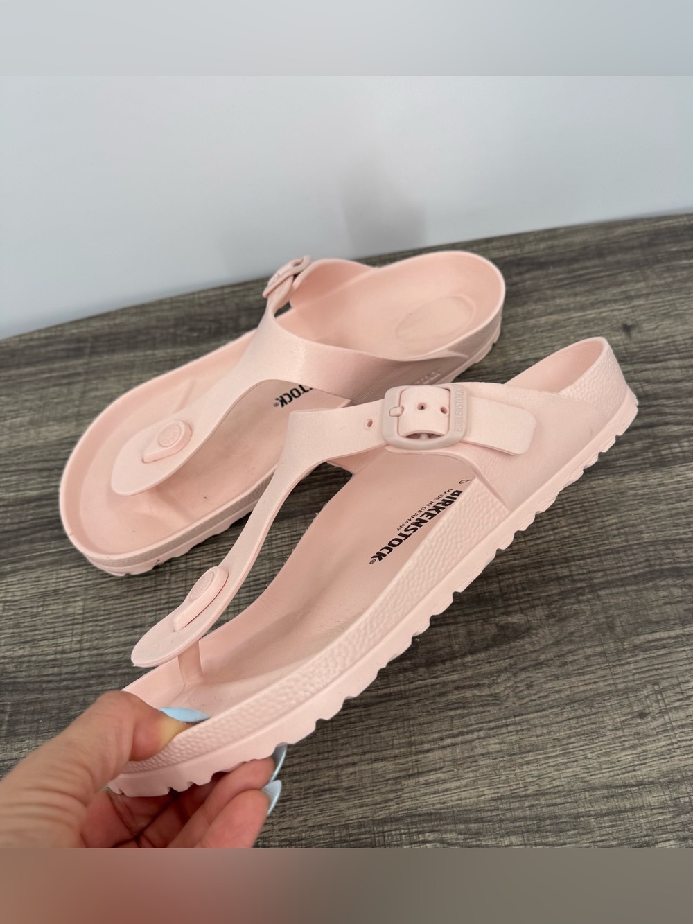 Birkenstock Gizeh Essentials EVA Sandals Light Pink - Picture 4 of 11
